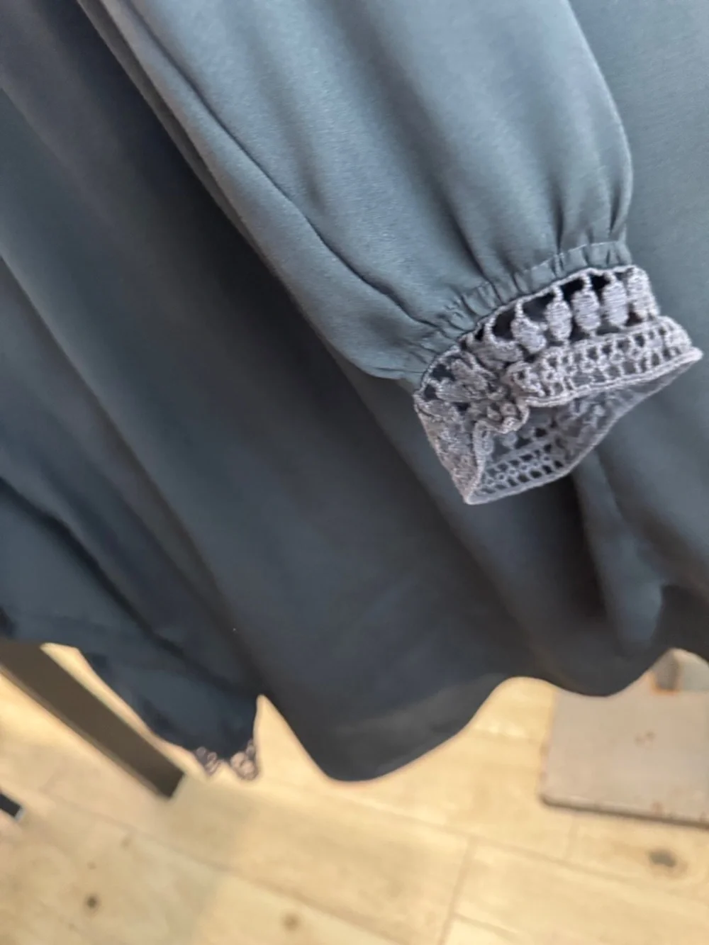 LOFT Black Crochet-Trim Long Sleeve Peasant Blouse - Size XL - Picture 4 of 6